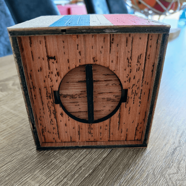 Tirelire cabane de plage en bois brut